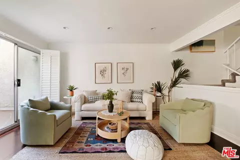 11818 Moorpark St #I, Studio City, CA 91604