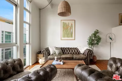 238 S Arroyo Pkwy #415, Pasadena, CA 91105