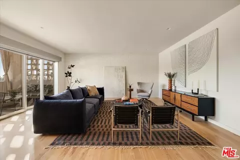 531 N Rossmore Ave #406, Los Angeles, CA 90004