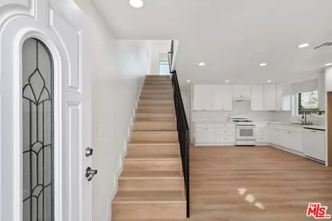 3137 Hutchison Ave, Los Angeles, CA 90034
