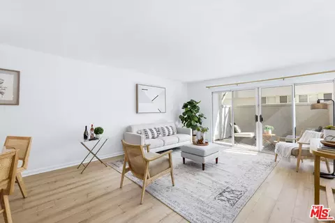 20134 Leadwell St #166, Winnetka, CA 91306