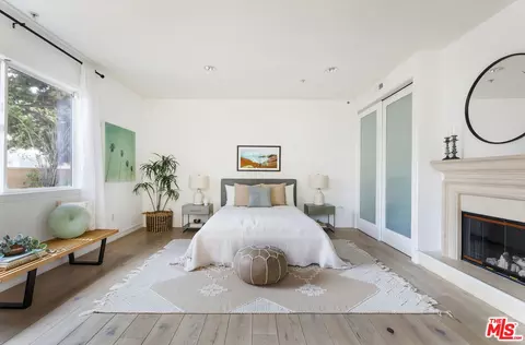 11863 Texas Ave #102, Los Angeles, CA 90025