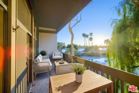 7235 S Marina Pacifica Dr #( 8), Long Beach, CA 90803