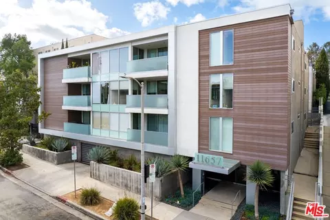 11657 Chenault St #102, Los Angeles, CA 90049