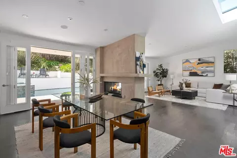 1563 N Doheny Dr, Los Angeles, CA 90069
