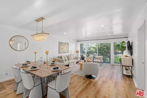5650 Cambridge Way #8, Culver City, CA 90230