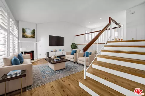 6040 Etiwanda Ave #131, Tarzana, CA 91356