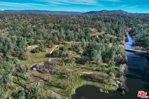 1 Blackhawk Lk, Coarsegold, CA 93614