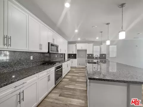 458 Almond Ln, Simi Valley, CA 93065 photo 17