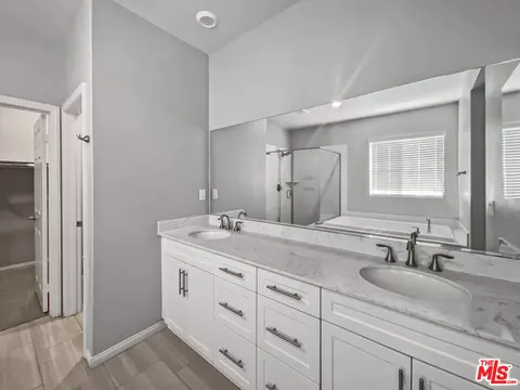 458 Almond Ln, Simi Valley, CA 93065 photo 7