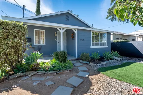 10431 Eldora Ave, Sunland, CA 91040