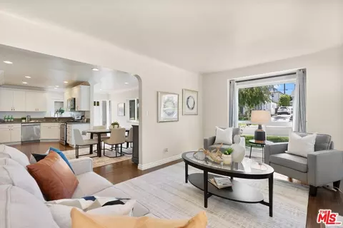 8420 Bleriot Ave, Los Angeles, CA 90045