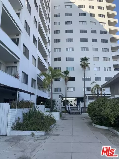 7250 Franklin Ave #1111, Los Angeles, CA 90046
