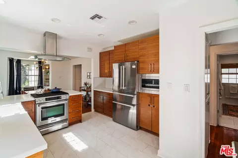 1400 E 37th St, Long Beach, CA 90807 photo 4