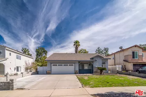 1106 Alpine Ct, Redlands, CA 92374 photo 2