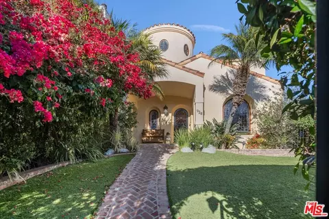 928 Wellesley Ave, Los Angeles, CA 90049
