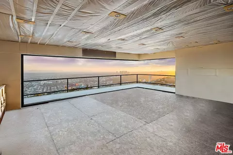 8576 Cole Crest Dr, Los Angeles, CA 90046
