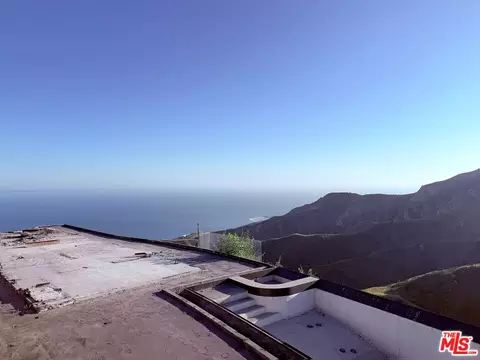2401 Rambla Pacifico St, Malibu, CA 90265