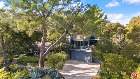 13171 Boca De Canon Ln, Los Angeles, CA 90049