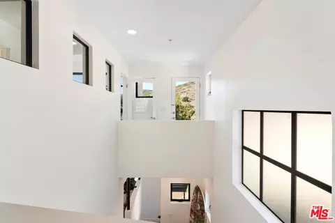 2909 Valmere Dr, Malibu, CA 90265 photo 17
