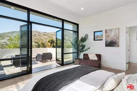2909 Valmere Dr, Malibu, CA 90265 photo 20