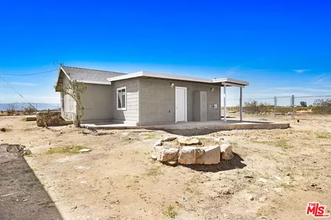 19351 E Avenue F8, Lancaster, CA 93535