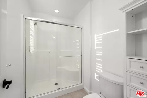 22039 Propello Dr, Saugus, CA 91350 photo 18