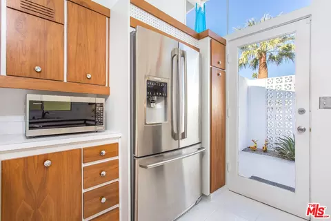 1025 E Apache Rd, Palm Springs, CA 92264 photo 9