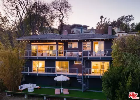 3980 Farmouth Dr, Los Angeles, CA 90027
