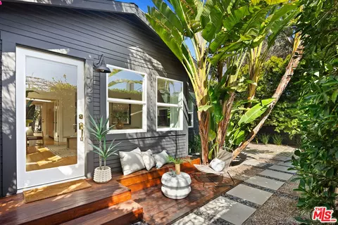 725 Broadway St, Venice, CA 90291