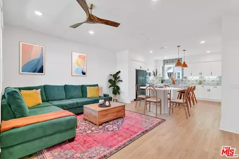 8523 Landon Ln, Gardena, CA 90248