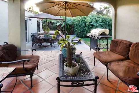 2293 Oregon Ave, Long Beach, CA 90806
