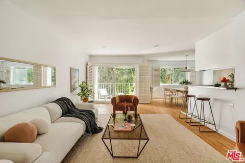 4520 Natick Ave #206, Sherman Oaks, CA 91403