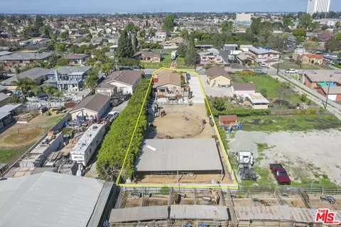 458 W Tichenor Ave, Compton, CA 90220 photo 2