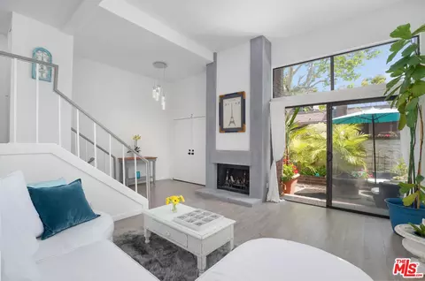 4527 Alla Rd #6, Marina Del Rey, CA 90292