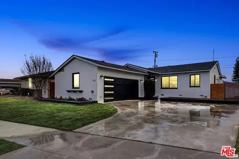 2924 W 133rd St, Gardena, CA 90249
