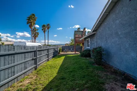 27067 Cypress St, Highland, CA 92346 photo 16