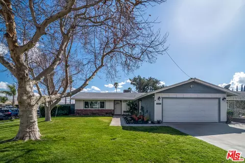 27067 Cypress St, Highland, CA 92346