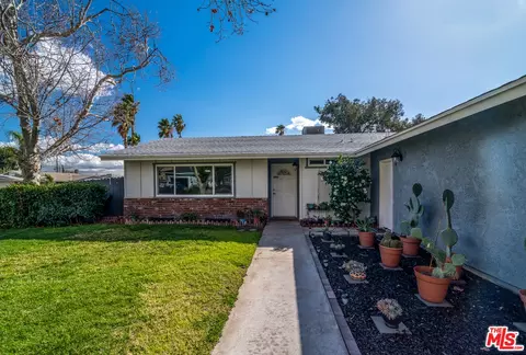 27067 Cypress St, Highland, CA 92346 photo 3