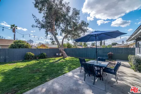 27067 Cypress St, Highland, CA 92346 photo 5