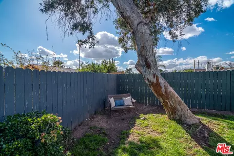 27067 Cypress St, Highland, CA 92346 photo 8