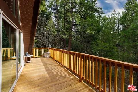 27197 Bernina Dr, Lake Arrowhead, CA 92352 photo 9