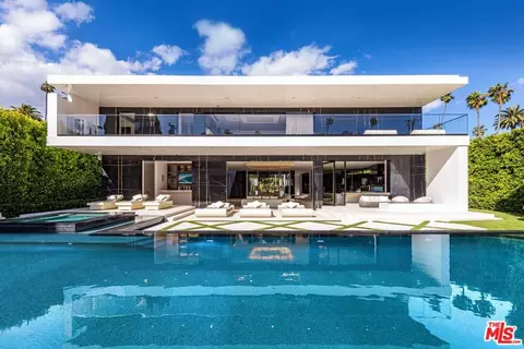 521 N Canon Dr, Beverly Hills, CA 90210