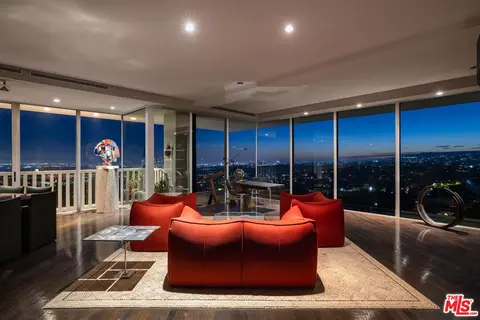 9255 Doheny Rd #2502, West Hollywood, CA 90069