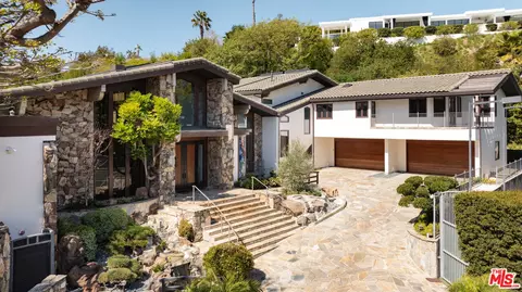 1160 Shadow Hill Way, Beverly Hills, CA 90210