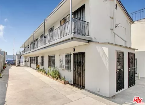 731 E Jefferson Blvd, Los Angeles, CA 90011