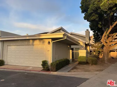 128 Royal Ln, Santa Maria, CA 93454