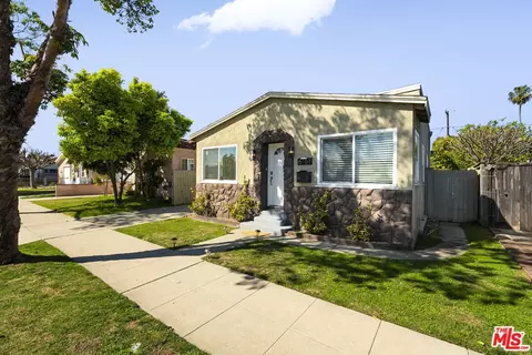 6151 Walnut Ave, Long Beach, CA 90805