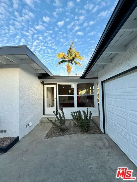 Exterior - 5128 E Wardlow Rd, Long Beach, CA 90808 photo 5 of 9