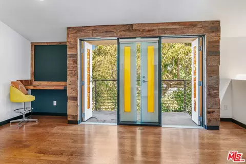 Other - 815 Hampton Dr #4, Venice, CA 90291 photo 4 of 6